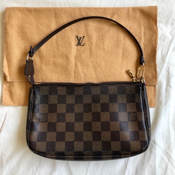 Louis Vuitton Handbags - Authentic Louis Vuitton Pochette
